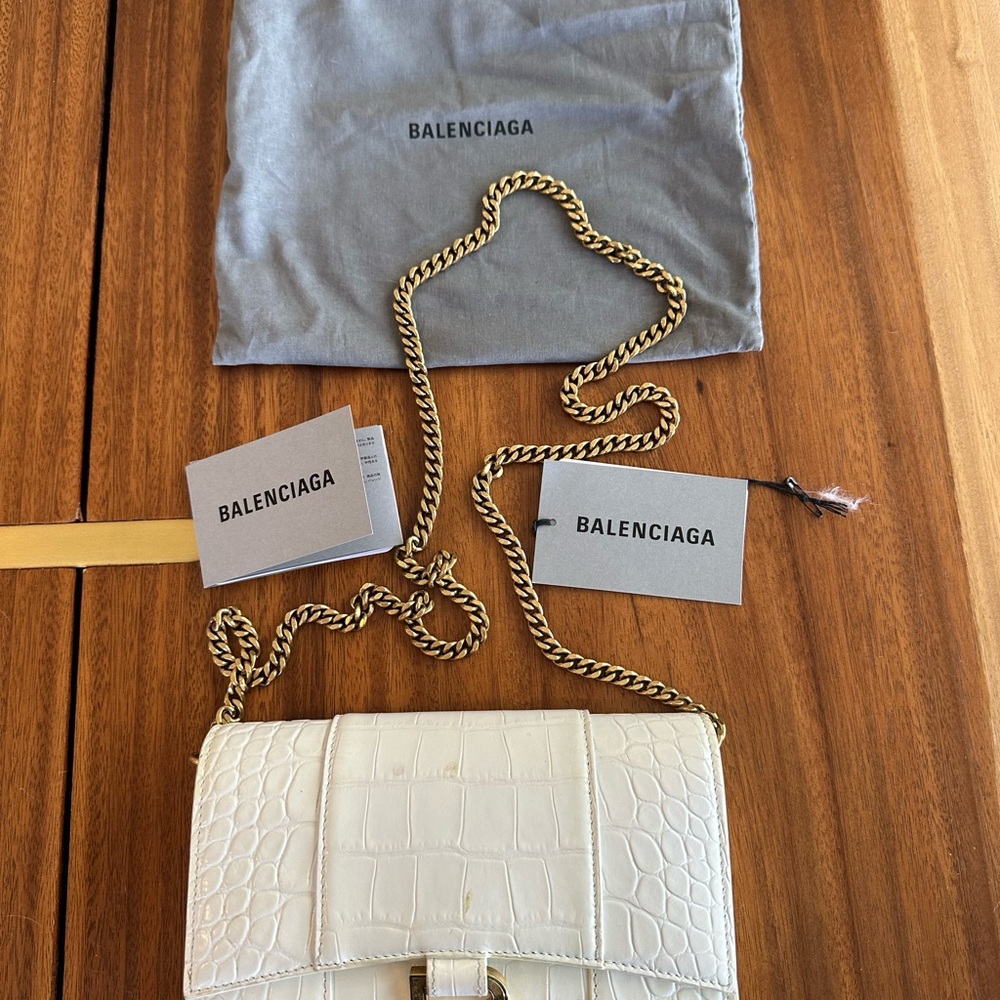 Balenciaga WOMEN'S HOURGLASS WALLET ON CHAIN IN WHITE Crossbody Bag